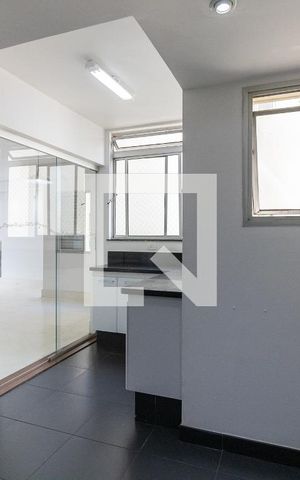 Apartamento à venda com 163m², 3 quartos e 4 vagas Apartamento à venda com 163m², 3 quartos e 4 vagasCozinha
