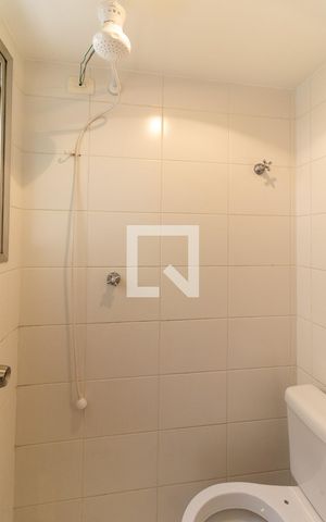 Apartamento à venda com 163m², 3 quartos e 4 vagas Apartamento à venda com 163m², 3 quartos e 4 vagasBanheiro de Serviço