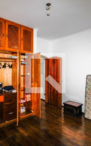 Casa à venda com 165m², 4 quartos e 2 vagas Casa à venda com 165m², 4 quartos e 2 vagasQuarto 2