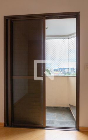 Apartamento para alugar com 55m², 2 quartos e 1 vagaSacada do Quarto 1