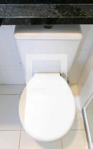 Apartamento à venda com 45m², 2 quartos e 1 vaga Apartamento à venda com 45m², 2 quartos e 1 vagaDetalhe banheiro