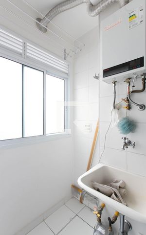 Apartamento à venda com 45m², 2 quartos e 1 vaga Apartamento à venda com 45m², 2 quartos e 1 vagaÁrea de Serviço