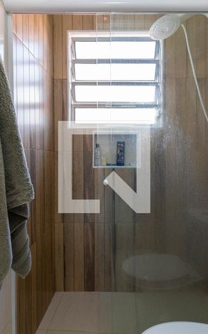 Casa à venda com 130m², 3 quartos e 1 vaga Casa à venda com 130m², 3 quartos e 1 vagaBanheiro 2
