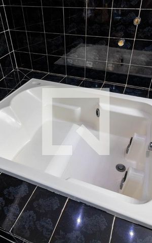 Casa à venda com 130m², 3 quartos e 1 vaga Casa à venda com 130m², 3 quartos e 1 vagaBanheiro da Suíte 1 - Hidromassagem