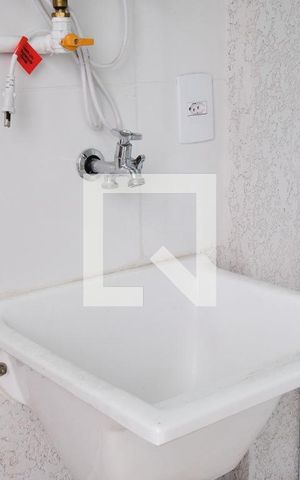 Apartamento à venda com 43m², 2 quartos e 1 vaga Apartamento à venda com 43m², 2 quartos e 1 vagaÁrea de Serviço