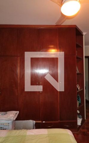 Casa à venda com 95m², 3 quartos e 2 vagasSuite