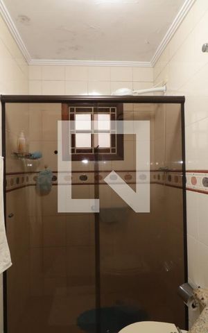 Casa à venda com 95m², 3 quartos e 2 vagasBanheiro da Suite