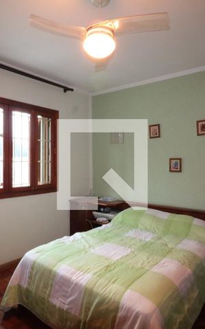 Casa à venda com 95m², 3 quartos e 2 vagasSuite