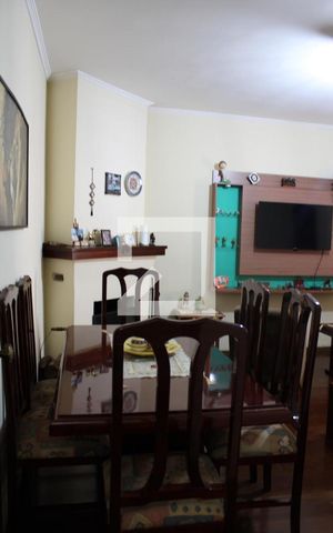 Casa à venda com 160m², 5 quartos e 2 vagasSala