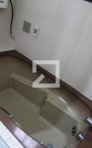 Casa à venda com 160m², 5 quartos e 2 vagasBanheira