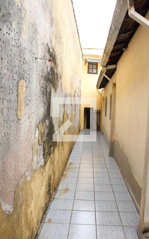 Casa à venda com 160m², 5 quartos e 2 vagasCorredor