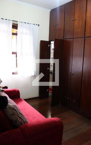 Casa à venda com 160m², 5 quartos e 2 vagasQuarto 2