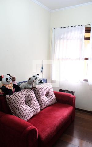 Casa à venda com 160m², 5 quartos e 2 vagasQuarto 2