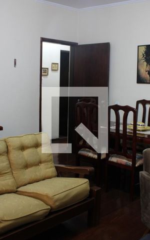 Casa à venda com 160m², 5 quartos e 2 vagasSala