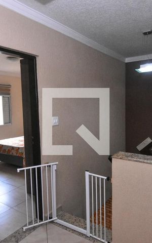Casa à venda com 300m², 4 quartos e 8 vagas Casa à venda com 300m², 4 quartos e 8 vagasSala