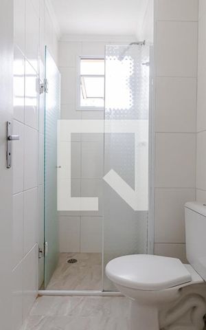 Apartamento à venda com 45m², 2 quartos e 1 vaga Apartamento à venda com 45m², 2 quartos e 1 vagaBanheiro