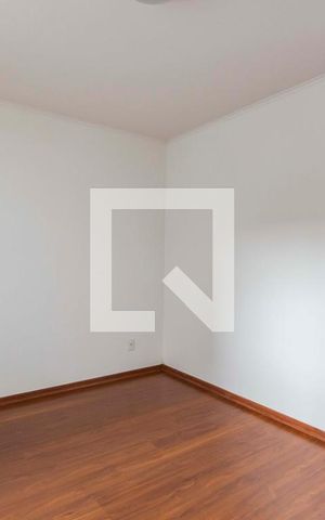 Casa à venda com 220m², 4 quartos e 3 vagas Casa à venda com 220m², 4 quartos e 3 vagasQuarto 2