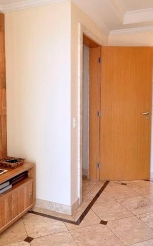 Apartamento à venda com 190m², 4 quartos e 4 vagas Apartamento à venda com 190m², 4 quartos e 4 vagasSala de TV