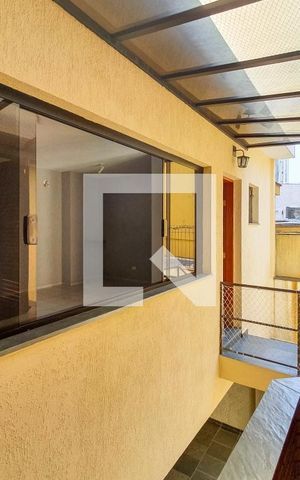 Casa à venda com 156m², 3 quartos e 3 vagas Casa à venda com 156m², 3 quartos e 3 vagasCorredor Externo