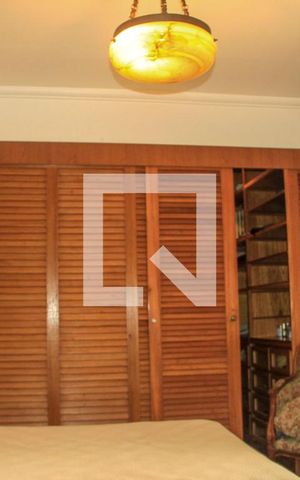 Apartamento à venda com 431m², 4 quartos e 4 vagas Apartamento à venda com 431m², 4 quartos e 4 vagasSuíte 2