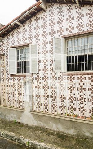 Casa à venda com 172m², 3 quartos e sem vagaFachada 
