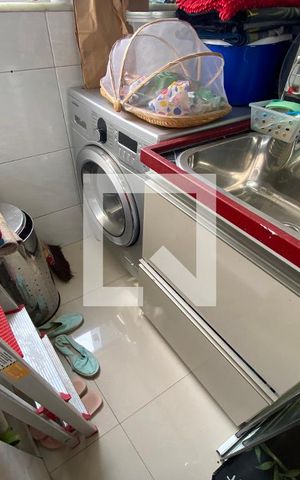 Apartamento à venda com 64m², 3 quartos e 2 vagas Apartamento à venda com 64m², 3 quartos e 2 vagasÁrea de Serviço