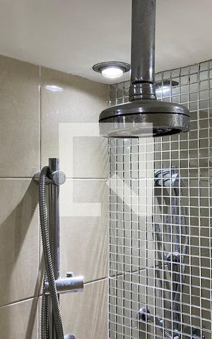 Apartamento à venda com 64m², 3 quartos e 2 vagas Apartamento à venda com 64m², 3 quartos e 2 vagasBanheiro da suíte