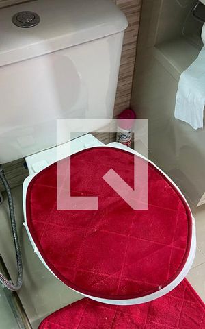 Apartamento à venda com 64m², 3 quartos e 2 vagas Apartamento à venda com 64m², 3 quartos e 2 vagasBanheiro Social
