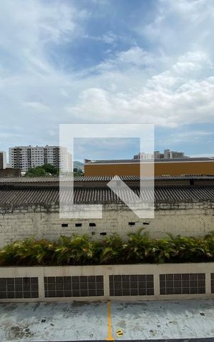 Apartamento à venda com 64m², 3 quartos e 2 vagas Apartamento à venda com 64m², 3 quartos e 2 vagasVista Área de Serviço