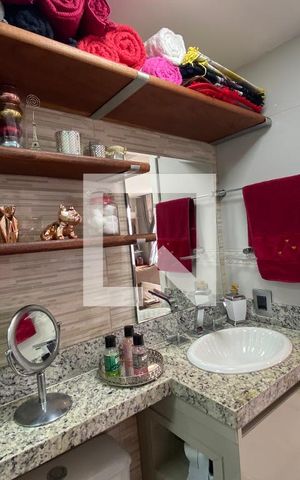 Apartamento à venda com 64m², 3 quartos e 2 vagas Apartamento à venda com 64m², 3 quartos e 2 vagasBanheiro Social