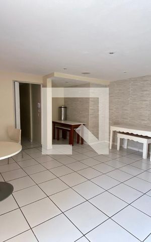 Apartamento à venda com 64m², 3 quartos e 2 vagas Apartamento à venda com 64m², 3 quartos e 2 vagasÁrea comum - Salão de festas