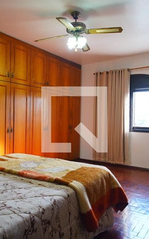 Casa à venda com 455m², 7 quartos e 2 vagasQuarto 1 - Suite