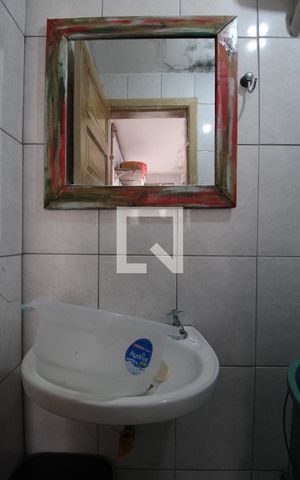 Casa à venda com 240m², 3 quartos e 3 vagasBanheiro de Serviço