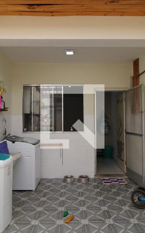 Casa à venda com 240m², 3 quartos e 3 vagasÁrea de Serviço
