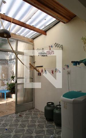 Casa à venda com 240m², 3 quartos e 3 vagasÁrea de Serviço