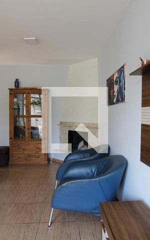 Casa à venda com 240m², 3 quartos e 3 vagasSala