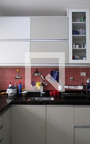 Casa à venda com 240m², 3 quartos e 3 vagasCozinha