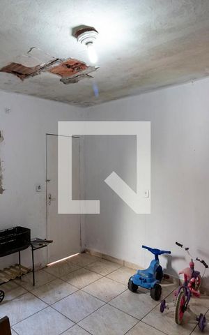 Casa à venda com 150m², 6 quartos e sem vagaCasa 02 - Kitnet