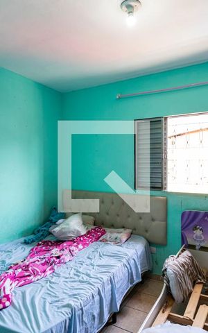 Casa à venda com 150m², 6 quartos e sem vagaCasa 01 - Quarto 1