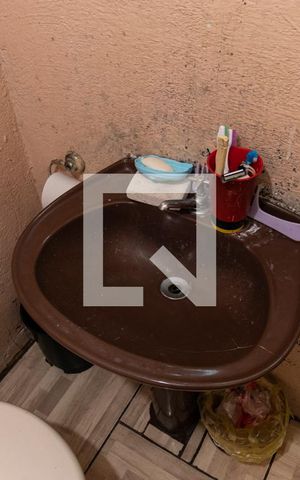 Casa à venda com 150m², 6 quartos e sem vagaCasa 03 - Banheiro