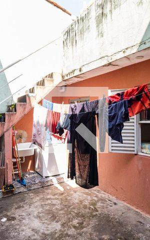 Casa à venda com 150m², 6 quartos e sem vagaCasa 01 - Área de serviço