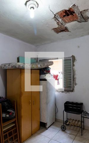 Casa à venda com 150m², 6 quartos e sem vagaCasa 02 - Kitnet
