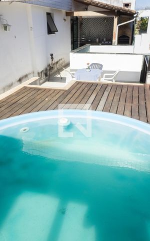 Apartamento à venda com 140m², 4 quartos e 2 vagasPiscina