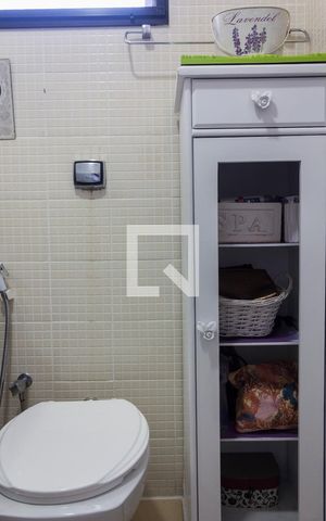 Apartamento à venda com 140m², 4 quartos e 2 vagasBanheiro da Suíte 1