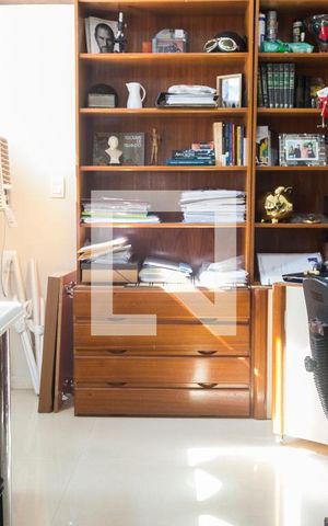 Apartamento à venda com 140m², 4 quartos e 2 vagasSuite 3