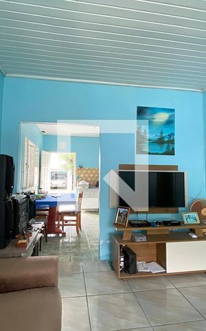 Casa à venda com 136m², 3 quartos e 2 vagasSala