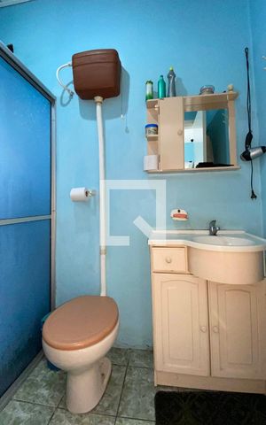 Casa à venda com 136m², 3 quartos e 2 vagasBanheiro