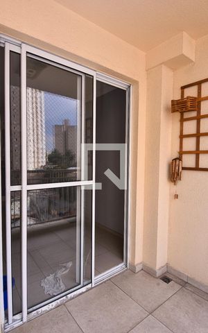 Apartamento à venda com 65m², 2 quartos e 1 vaga Apartamento à venda com 65m², 2 quartos e 1 vagaVaranda