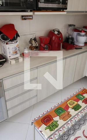 Casa à venda com 200m², 5 quartos e 2 vagasCozinha - Armários