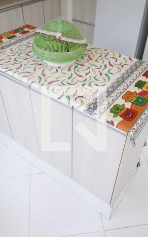 Casa à venda com 200m², 5 quartos e 2 vagasCozinha - Armários